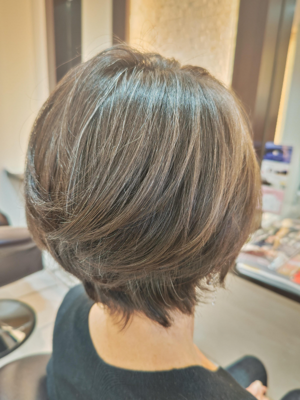 大人女性ひし形ショートスタイル
